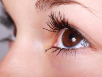 Beauty secrets. How to make eyelash grow longer?